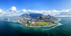A África do Sul impressiona por sua beleza natural praias, florestas, desertos e montanhas com neve