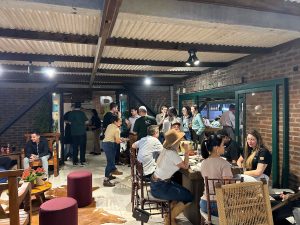 Primeiro dia da Expointer é marcado por movimentação no estande da ABHB